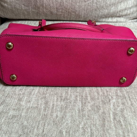 Michael Kors Large Tote - Picture 7 of 7